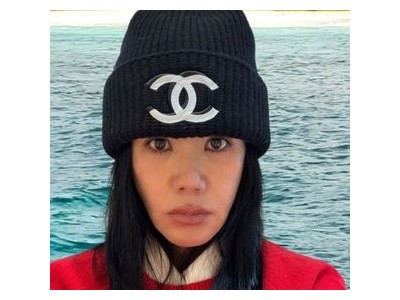 엄정화 일상 사진 공개에 팬들 반응 뜨거움