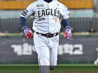 노시환 시즌 초반 슬럼프 계속 이어가네