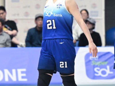 여자프로농구 FA 협상 마무리 김진영은 신한은행 김예진은 마지막 협상 중